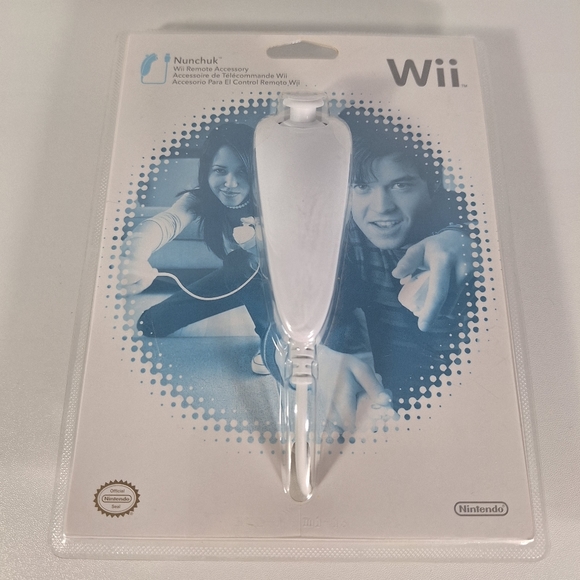 Wii Nunchuk - Picture 3 of 10